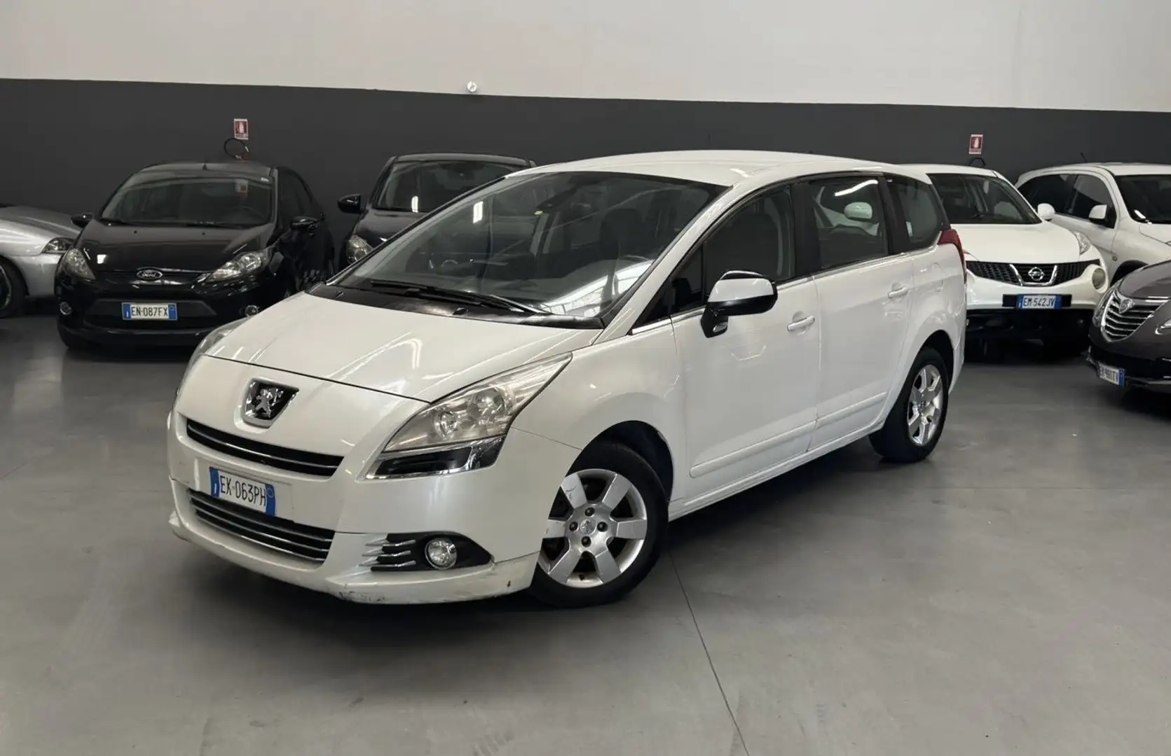 Peugeot 5008 Cambio Automatico - 2