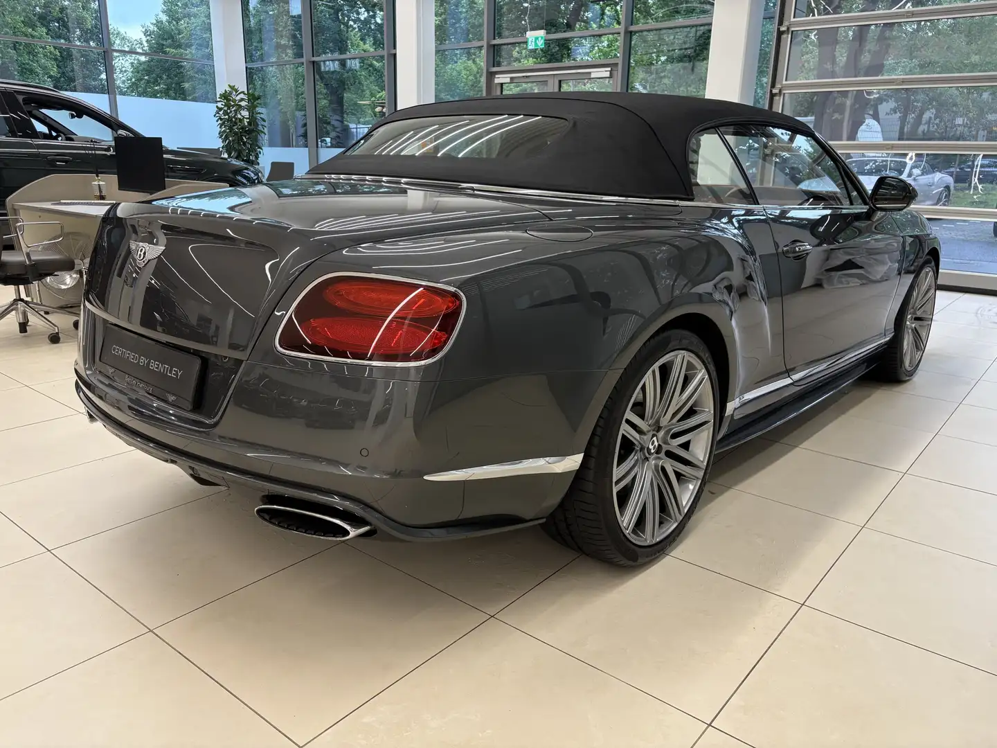 Bentley Continental GTC Speed W12 - 2