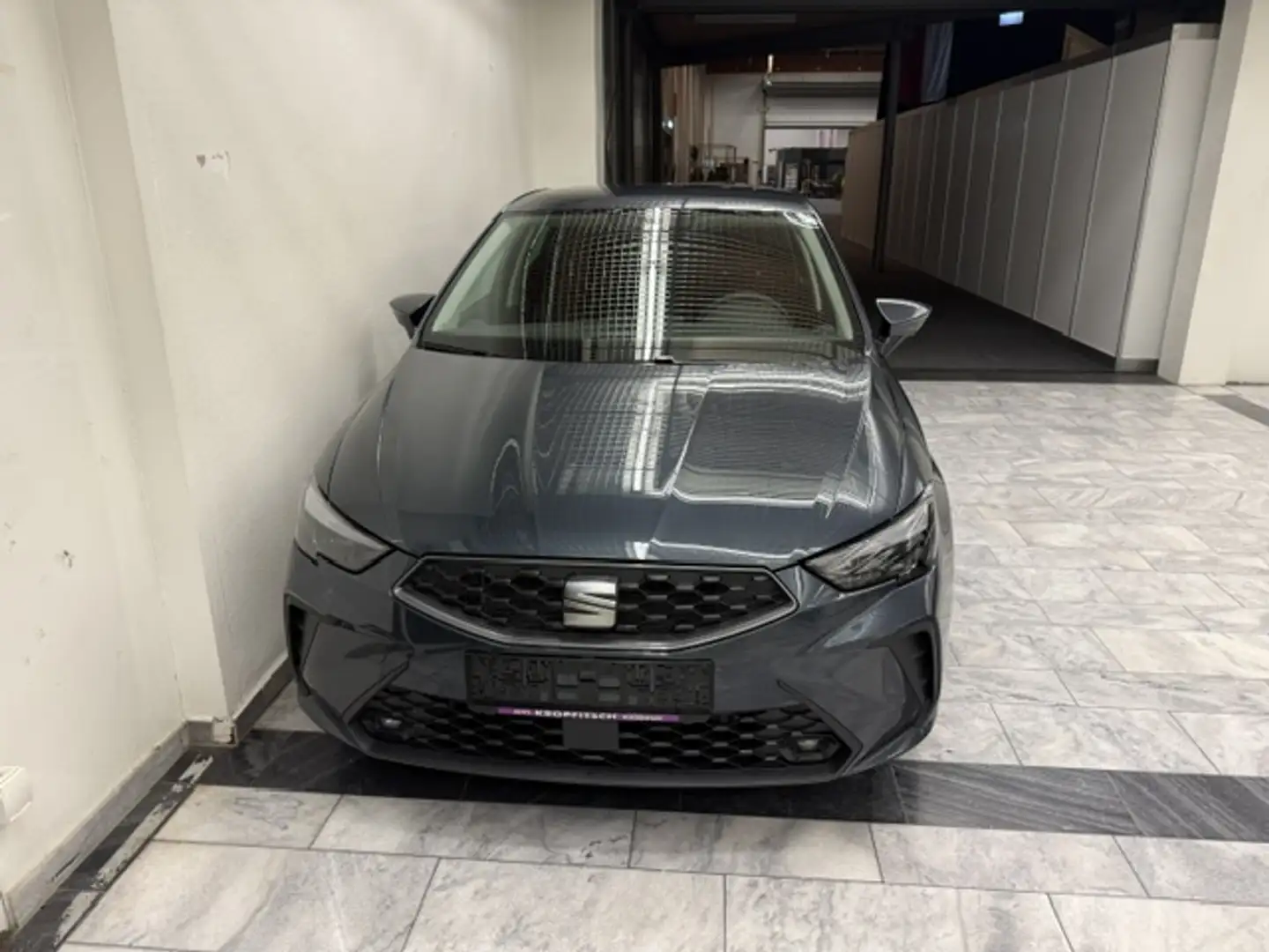 SEAT Ibiza 1.0 TSI 70 kW  ***10 JAHRE GARANTIE*** Grau - 2
