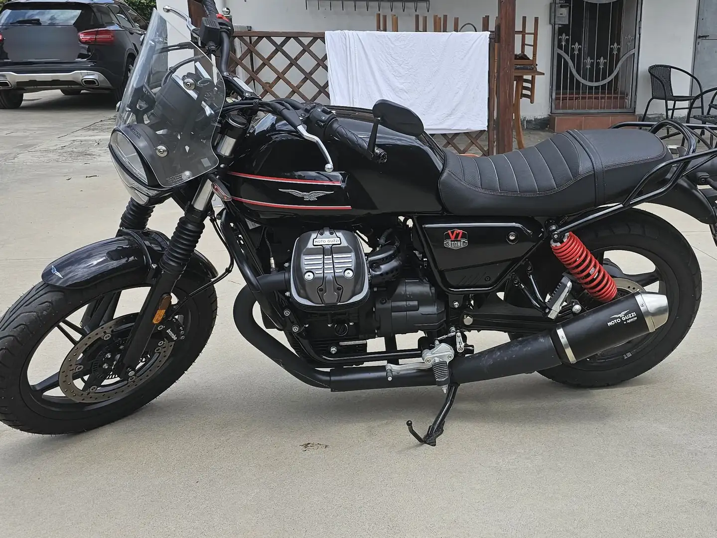 Moto Guzzi V 7 V7 STONE SPECIAL EDITION Nero - 2
