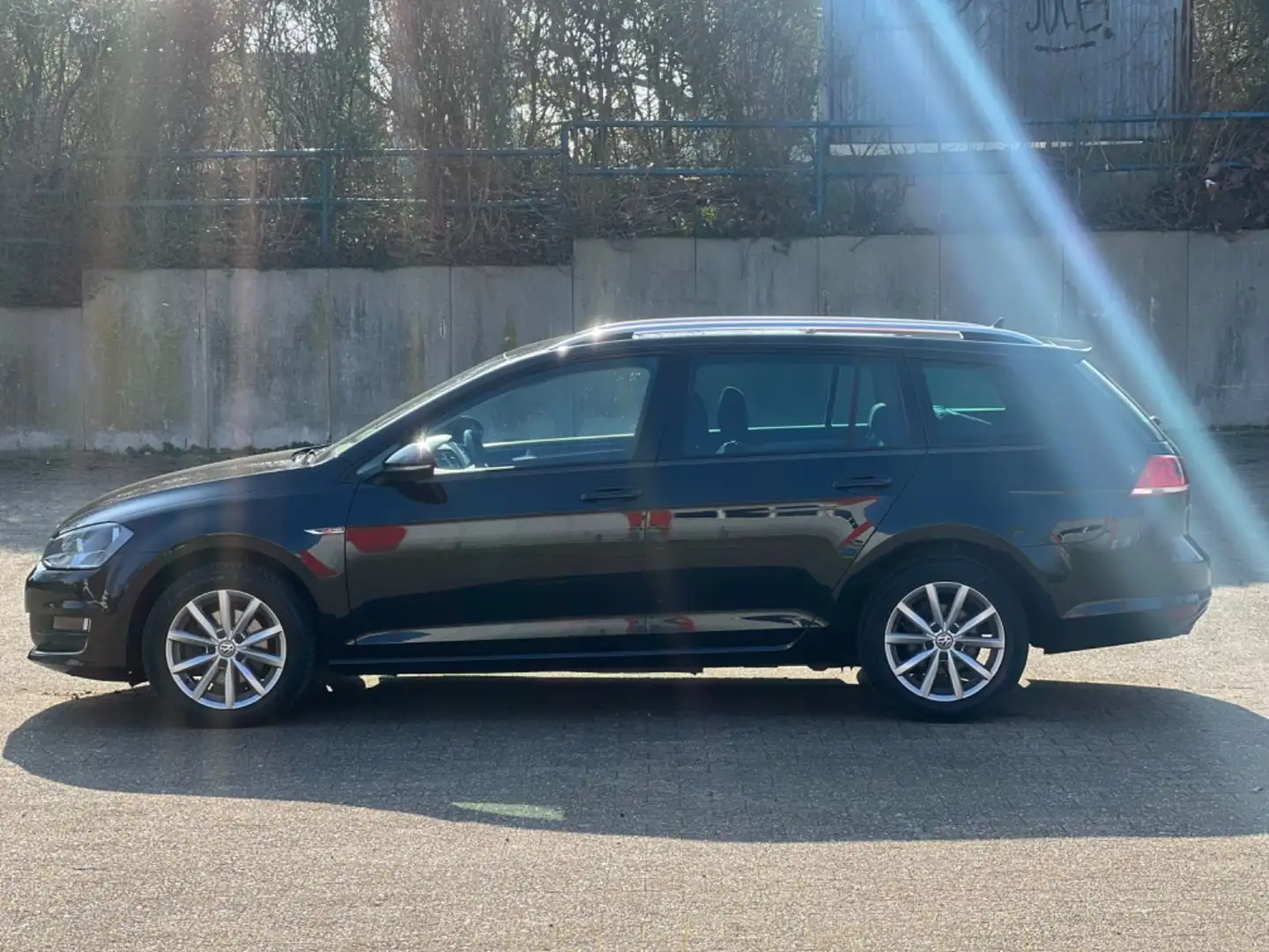 Volkswagen Golf VII Variant Lounge BMT*TEMPOMAT*NAVI*SHZ* Noir - 2