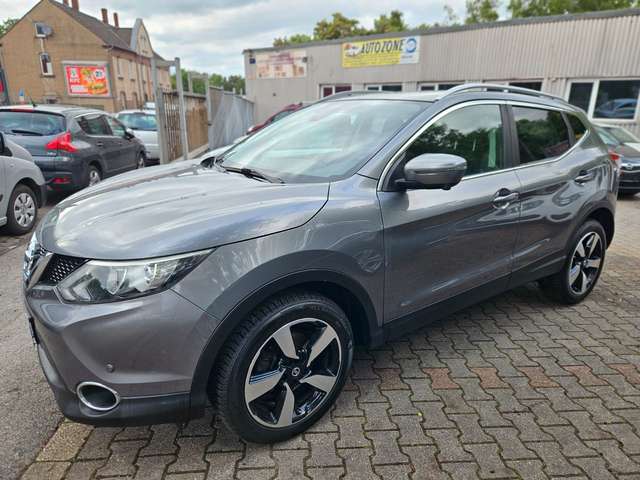Nissan Qashqai Kamera 360° Navi Klima