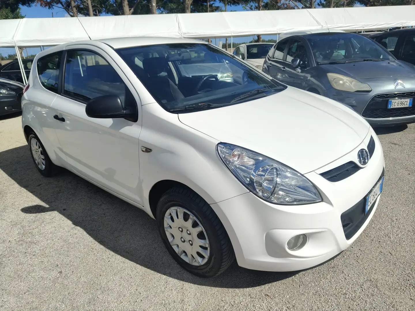 Hyundai i20 3p 1.2 Comfort Gpl - 1