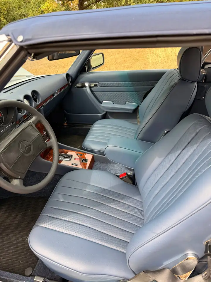 Mercedes-Benz SL 560, foto 7