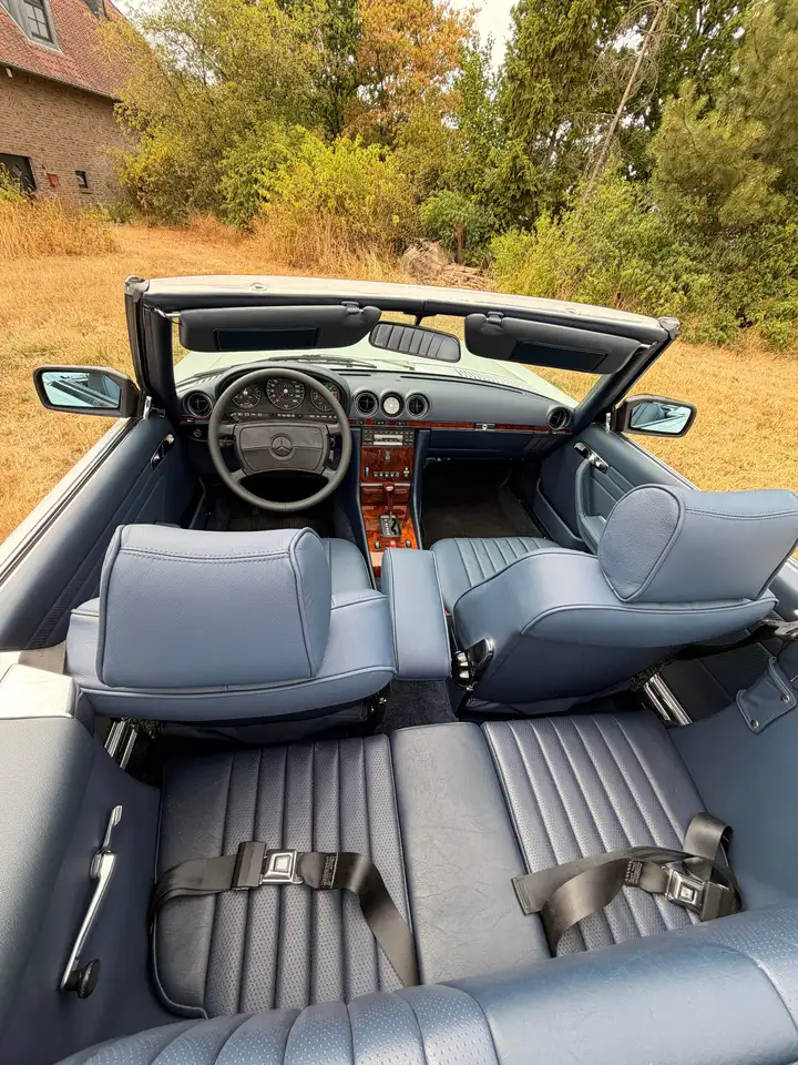 Mercedes-Benz SL 560, foto 6