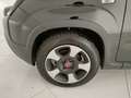 Fiat New Panda Panda 1.0 firefly hybrid City Cross s&s 70cv 5p.ti Schwarz - thumbnail 6