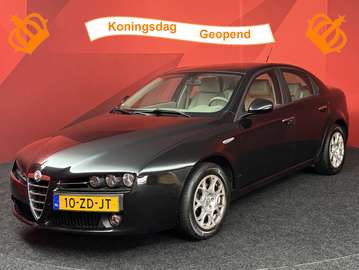 1.8 mpi Strada | Cruise | Lichtmetaal | Nap