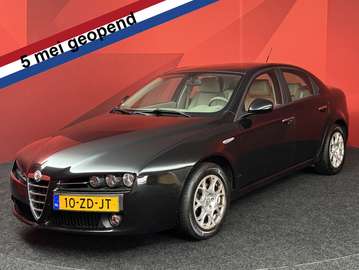1.8 mpi Strada | Cruise | Lichtmetaal | Nap