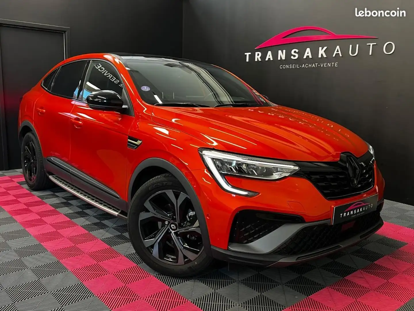 Renault Arkana E-Tech 145 22 Engineered ORANGE VALENCIA PREMIERE  Or - 1