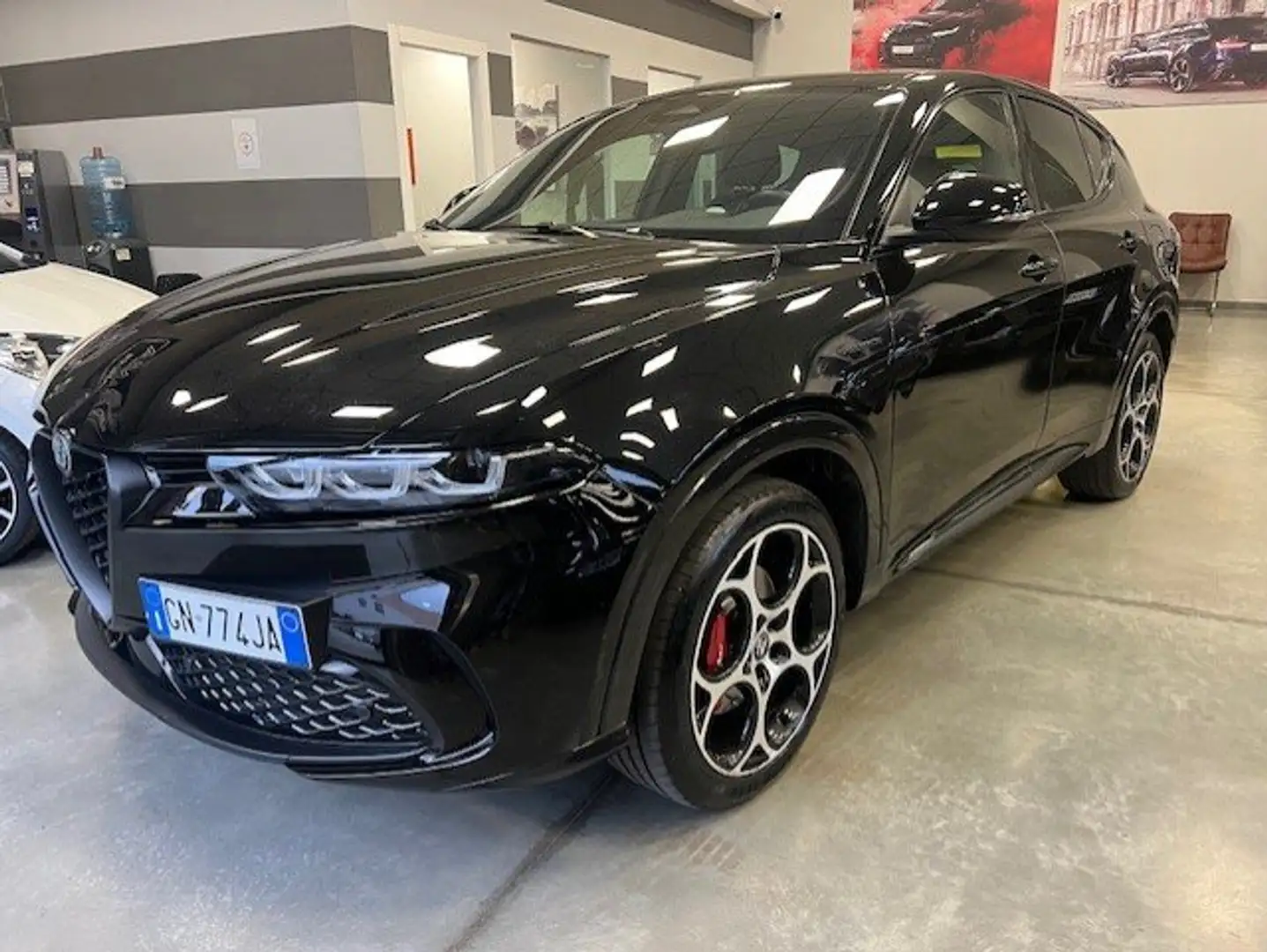 Alfa Romeo Tonale 1.3 280 CV PHEV AT6 Q4 Veloce Noir - 1