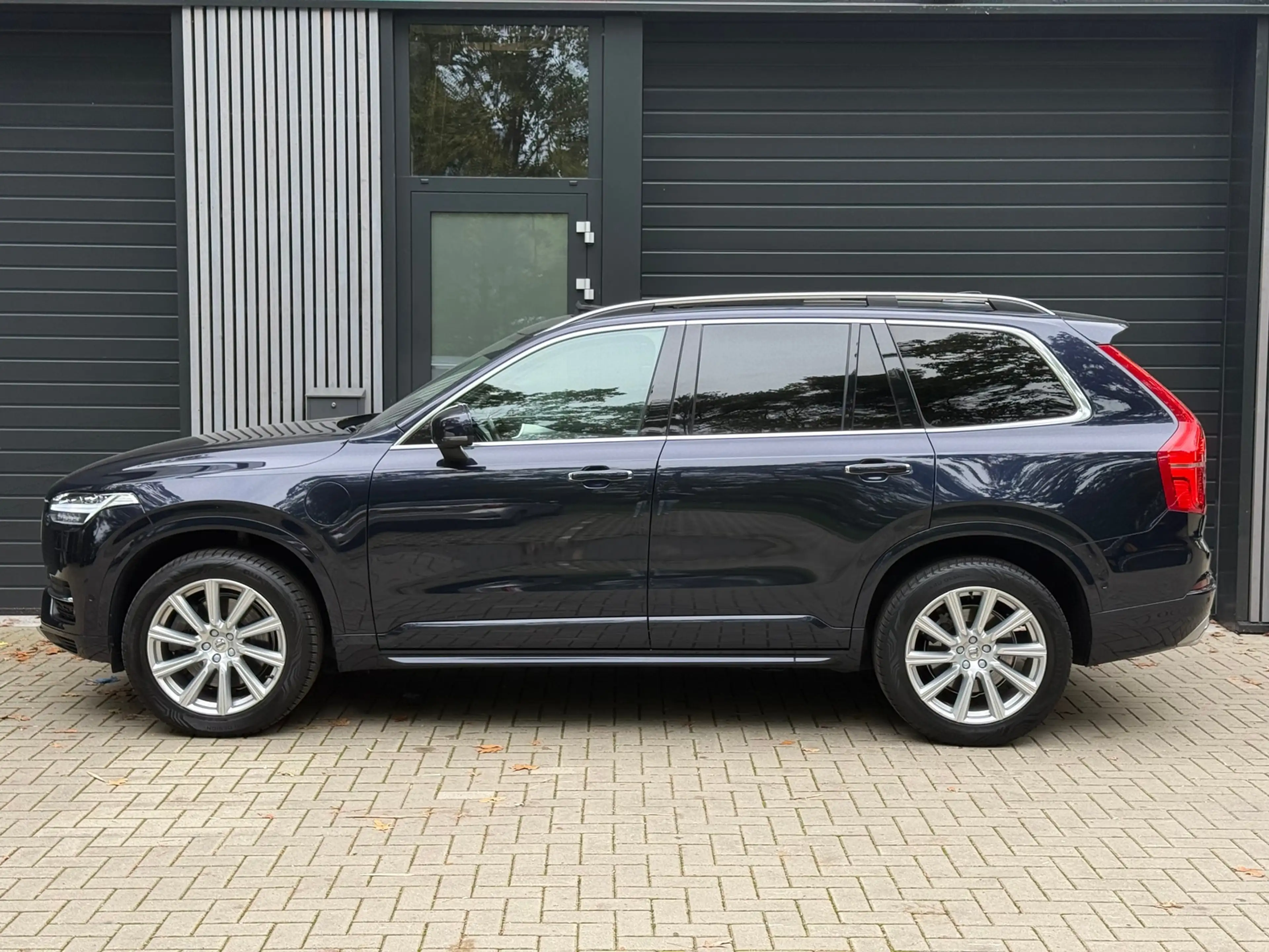 Volvo XC90 2.0 T8 Twin Engine AWD Momentum — photo 5