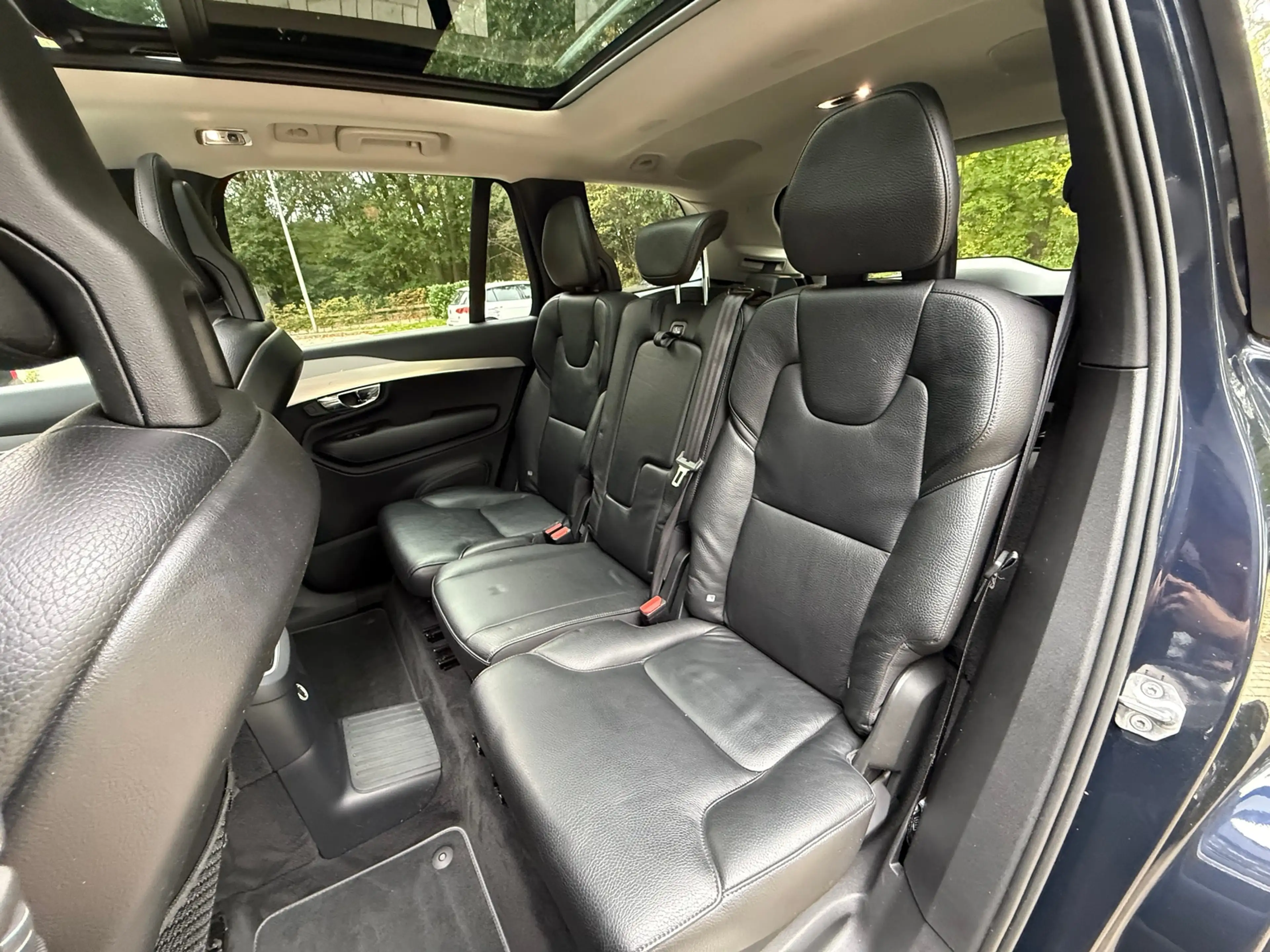 Volvo XC90 2.0 T8 Twin Engine AWD Momentum — photo 24
