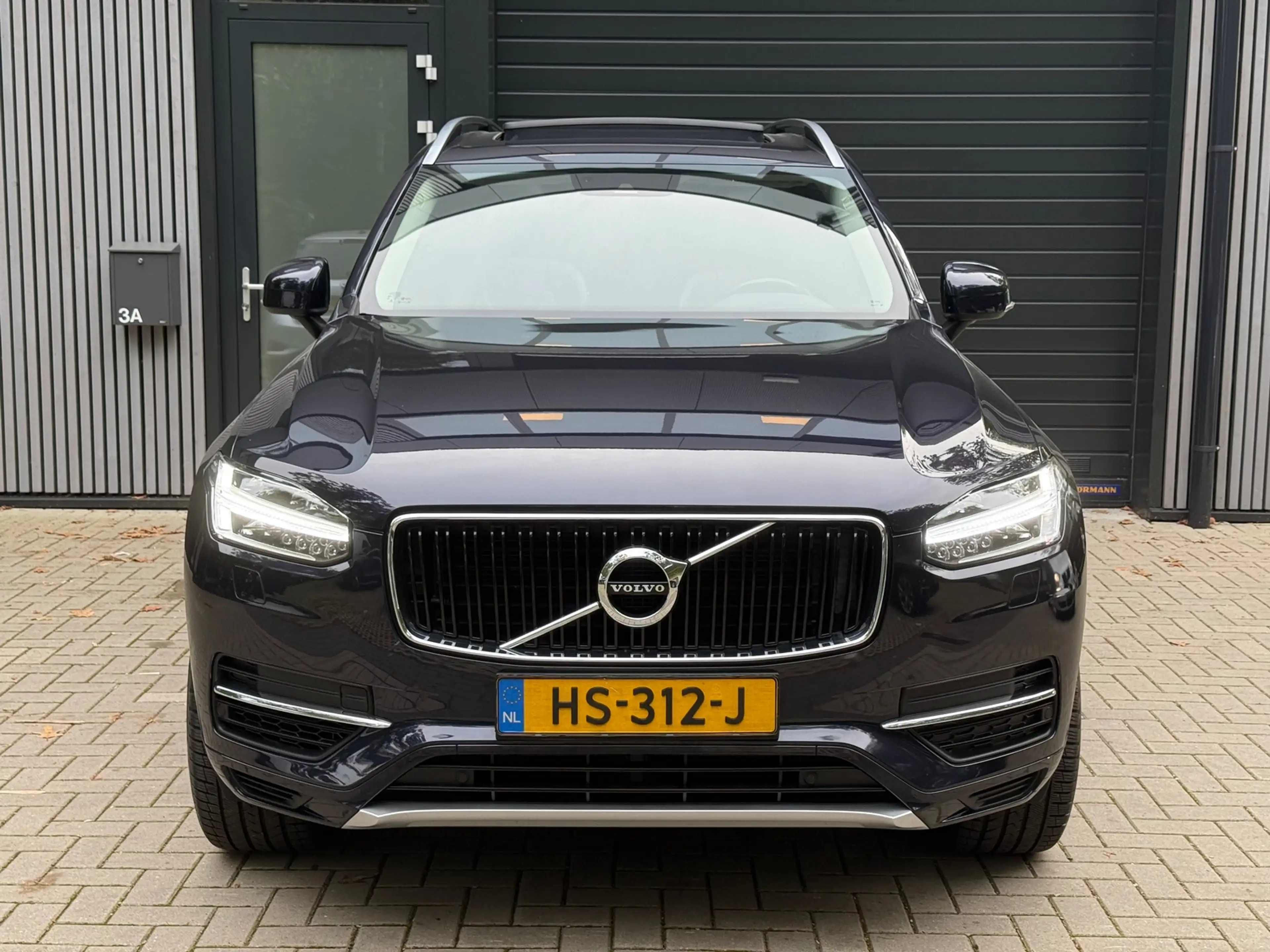 Volvo XC90 2.0 T8 Twin Engine AWD Momentum — photo 3