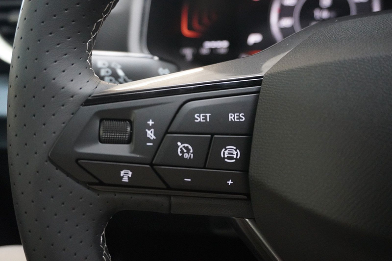 SEAT Arona Style1.0 TSI DSG*NEUES MODELL*NAVI*ACC*AHK — photo 11