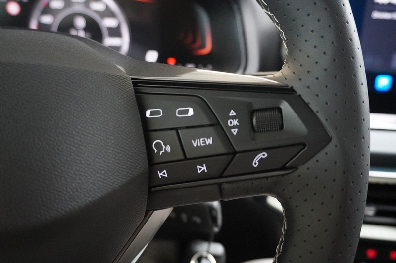 SEAT Arona Style1.0 TSI DSG*NEUES MODELL*NAVI*ACC*AHK — photo 12