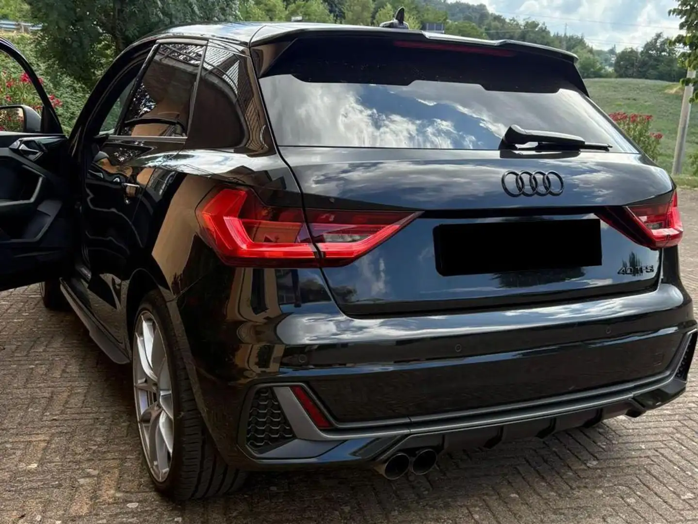 Audi A1 SPB 40 tfsi S Line Edition -  PRONTA CONSEGNA Nero - 2