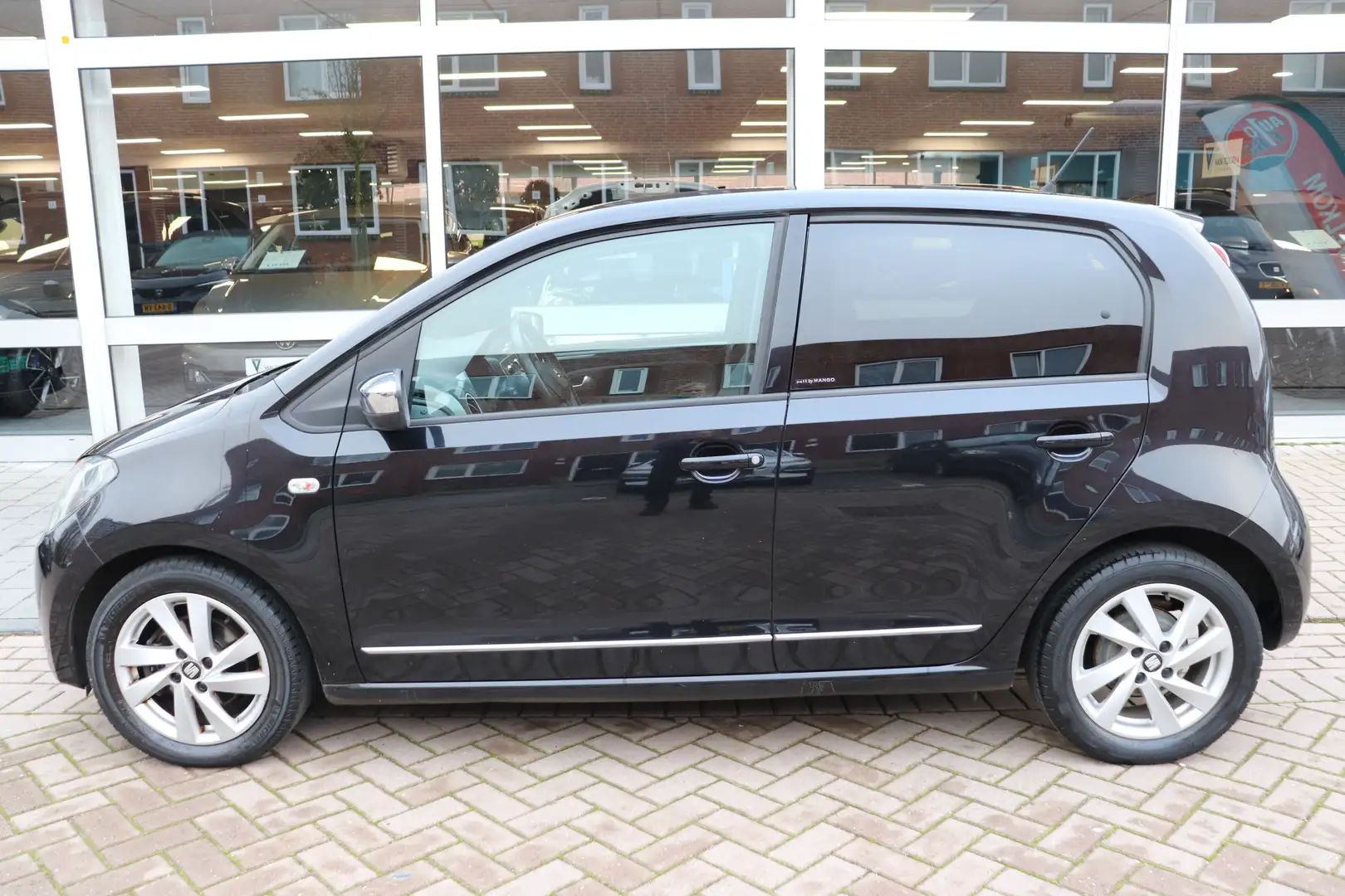 SEAT Mii 1.0 Mii by Mango. . Noir - 2