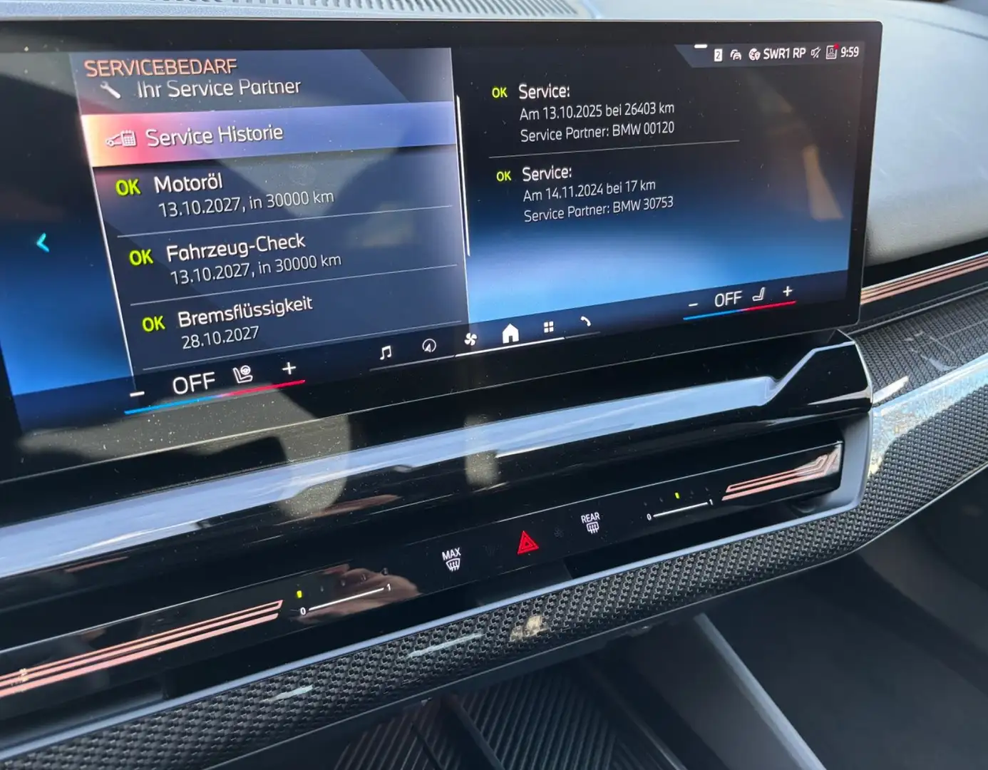 BMW 520 i Touring M Sport -- DrivingProf/Autobahn/AHK Schwarz - 2