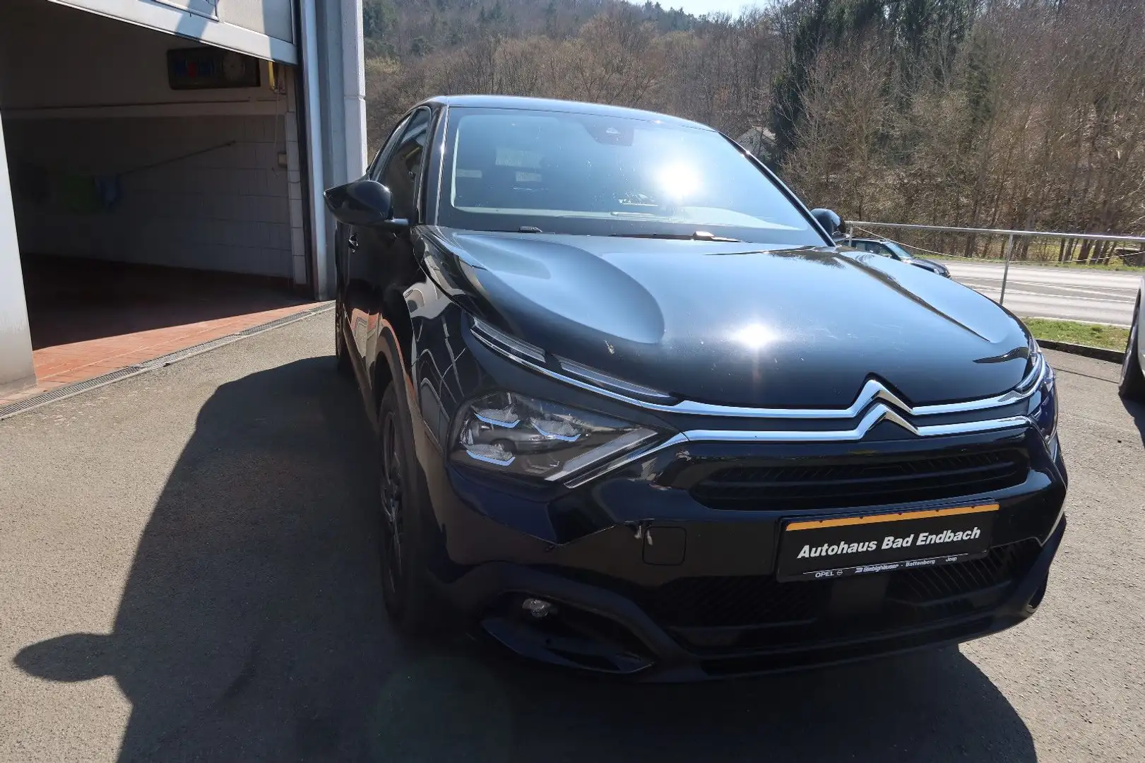 Citroen C4 Lim. Pure Tech Schwarz - 2