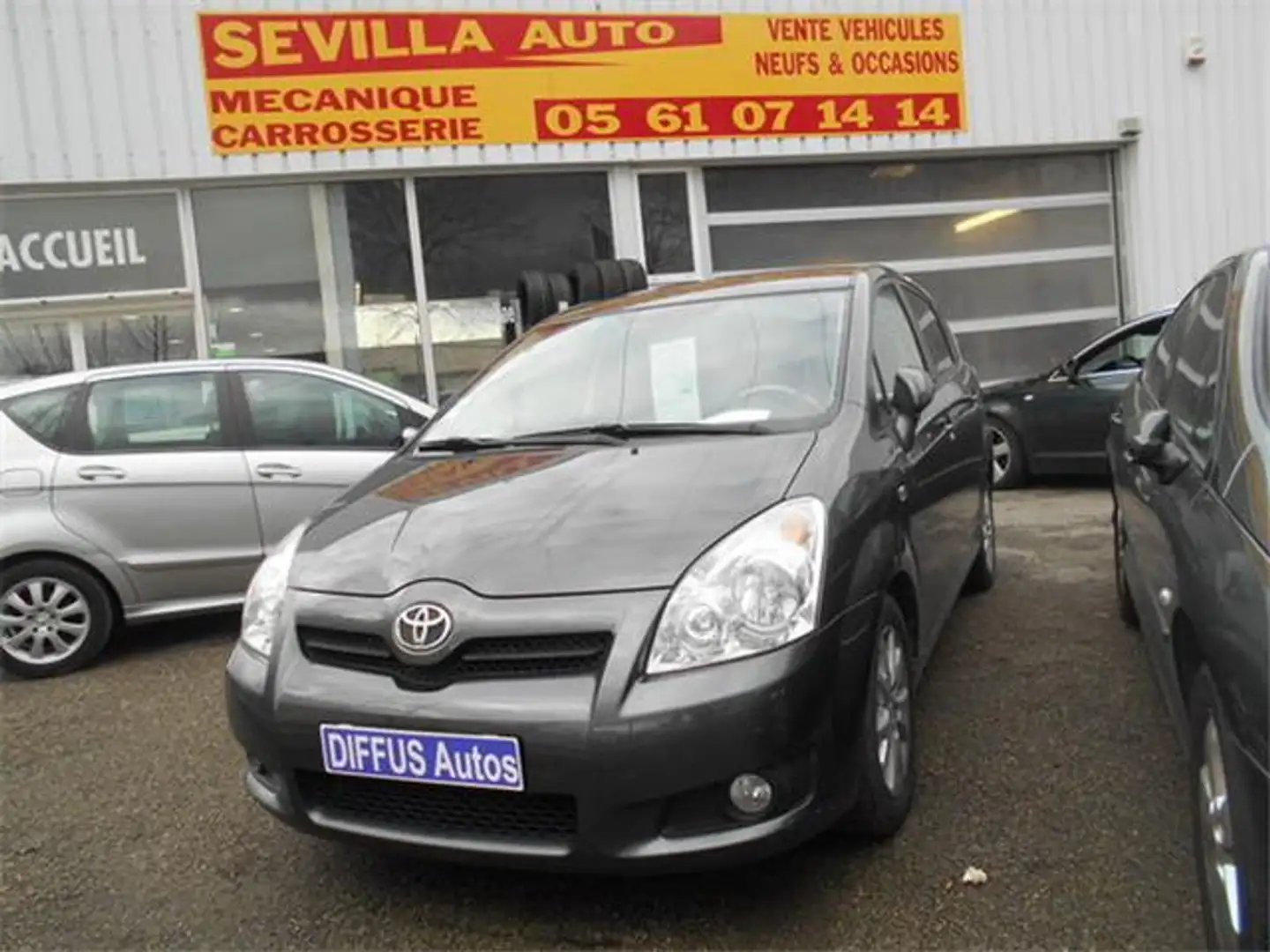 Toyota Corolla Verso mc 136 d-4d 7pl limited edition - 1