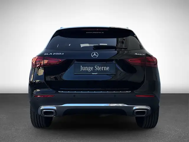 Mercedes-Benz Gla view 5