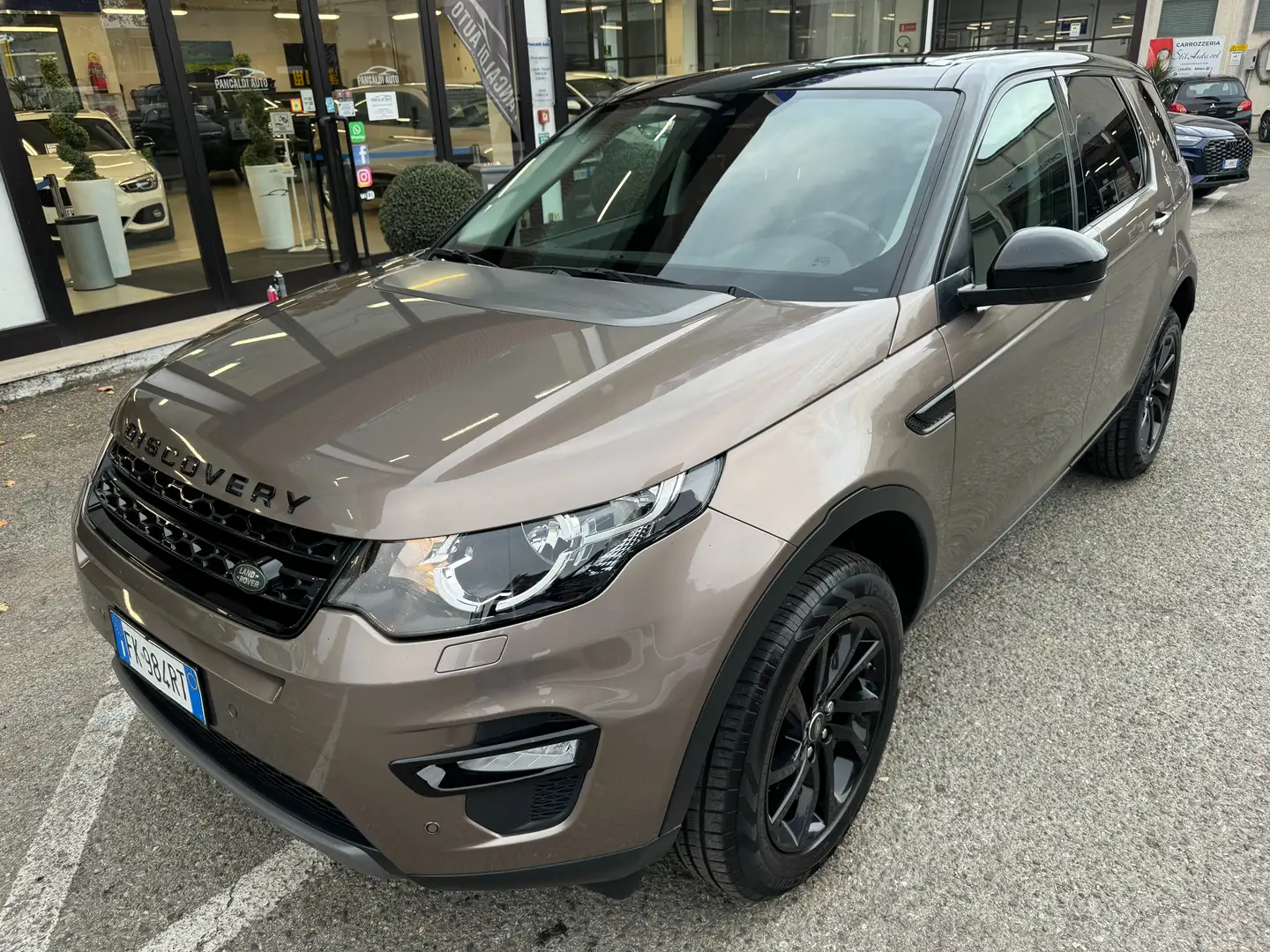Land Rover Discovery Sport Sport 2.0 td4 SE awd 150cv auto,NAVY,18'',BICOLOR, Marrone - 1