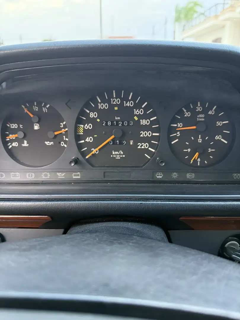 Mercedes-Benz E 250 BERLINA TURBO DIESEL - 1