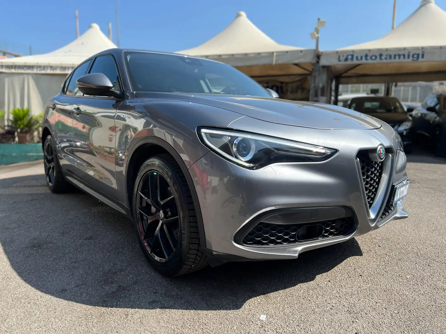 Alfa Romeo Stelvio 2.2 Turbodiesel 190 CV AT8 RWD Executive Grijs - 1