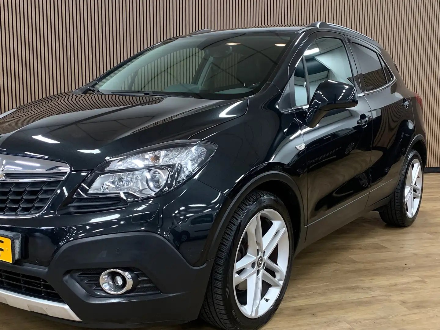 Opel Mokka 1.4 T Innovation|Opendak|Camera|Navigatie| Zwart - 2