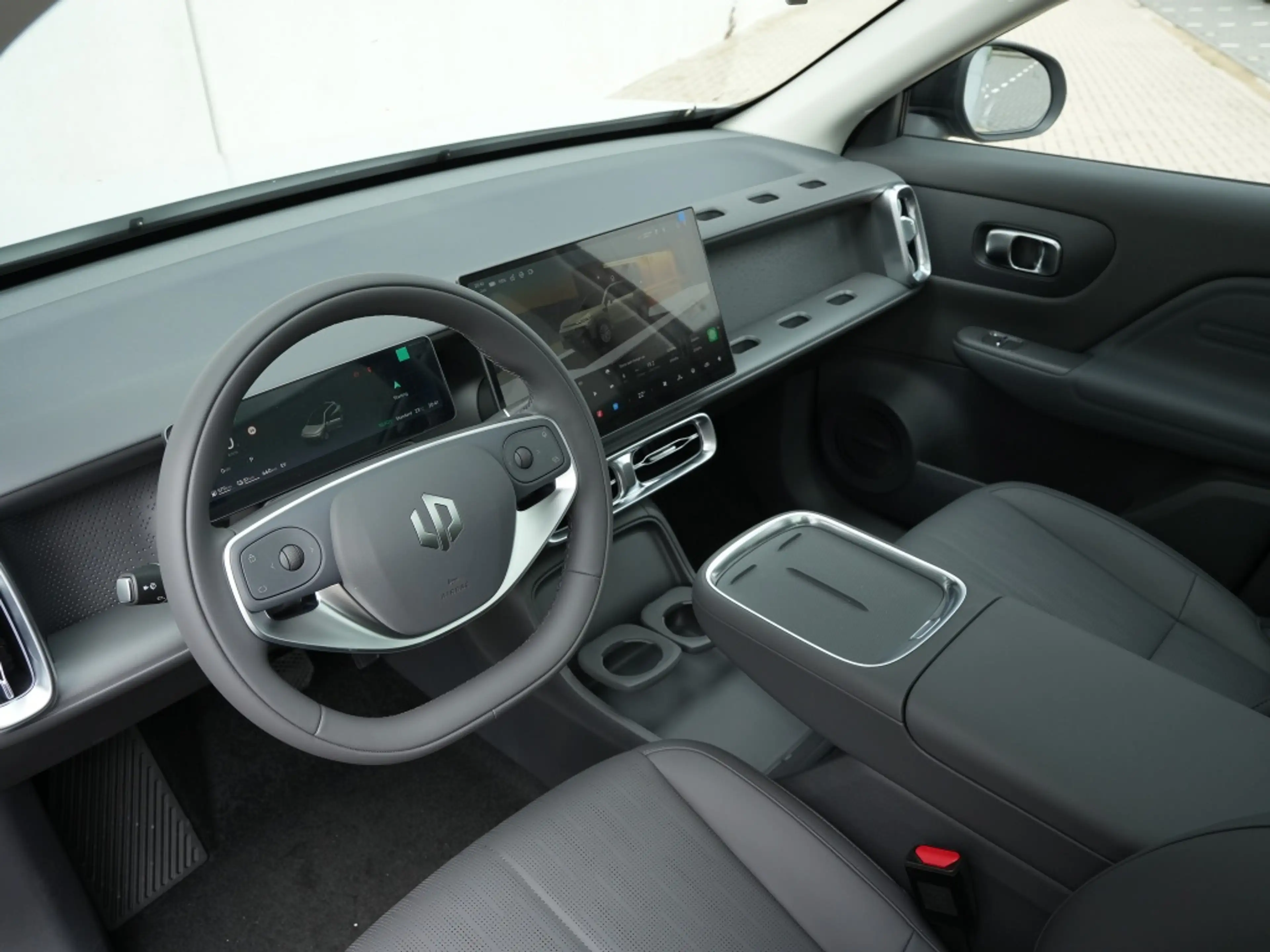 Leapmotor B10 Design Hybrid EV 18.8 kWh | Pano | Camera | Carpla — photo 4