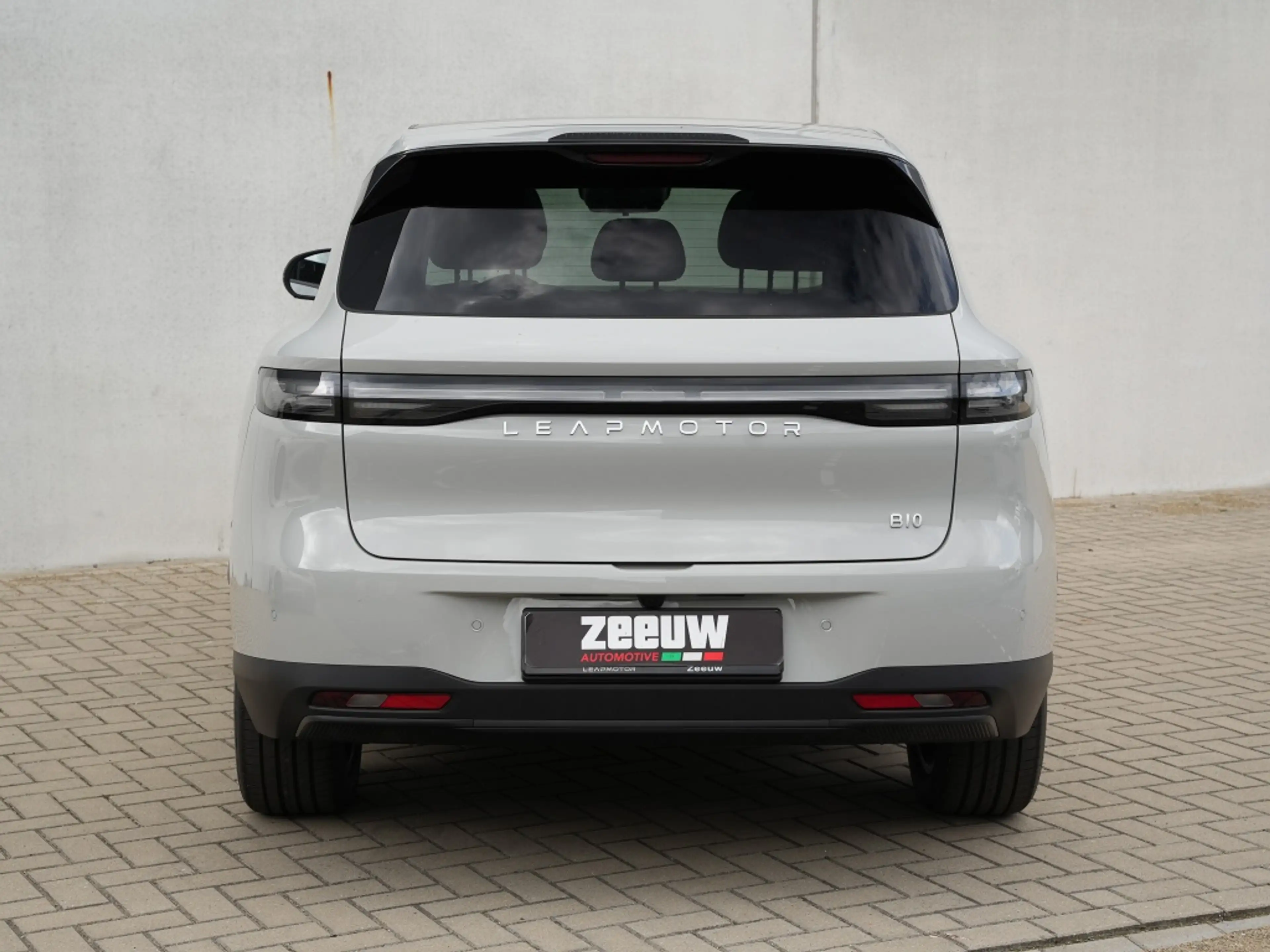 Leapmotor B10 Design Hybrid EV 18.8 kWh | Pano | Camera | Carpla — photo 12