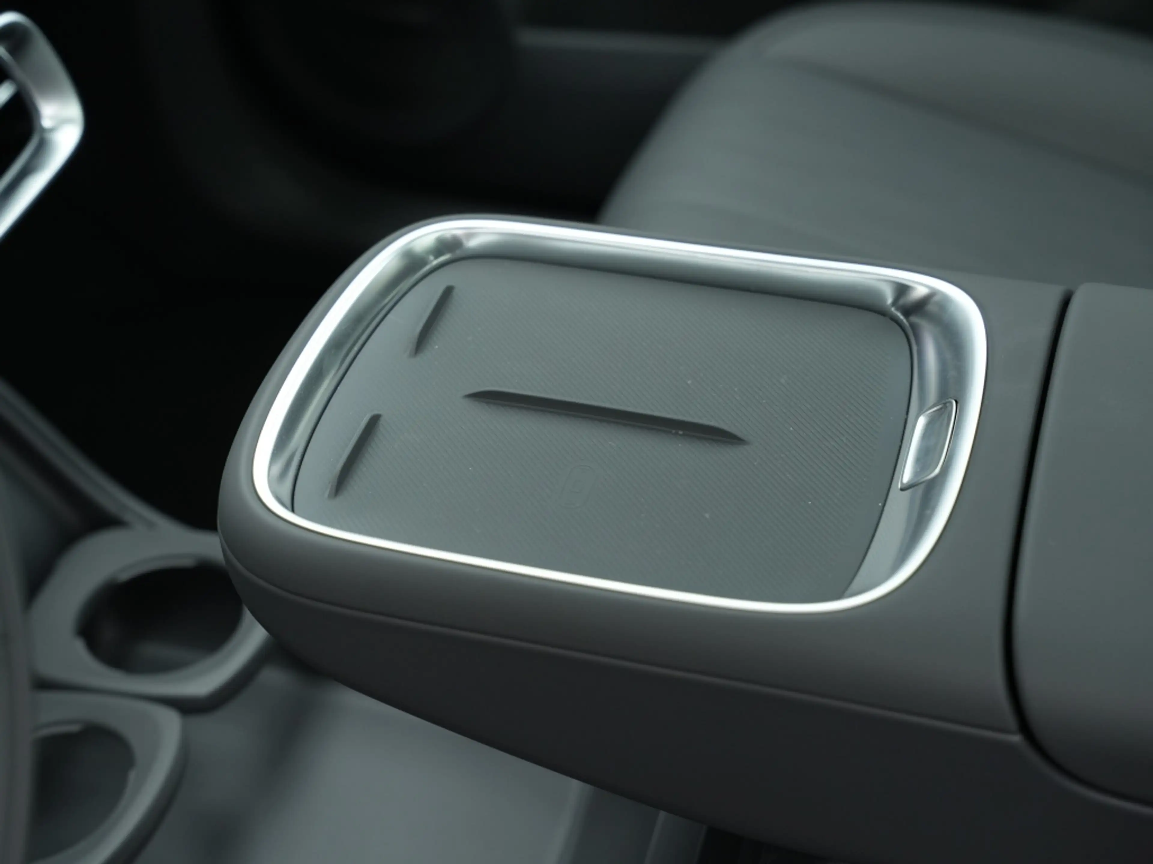 Leapmotor B10 Design Hybrid EV 18.8 kWh | Pano | Camera | Carpla — photo 15