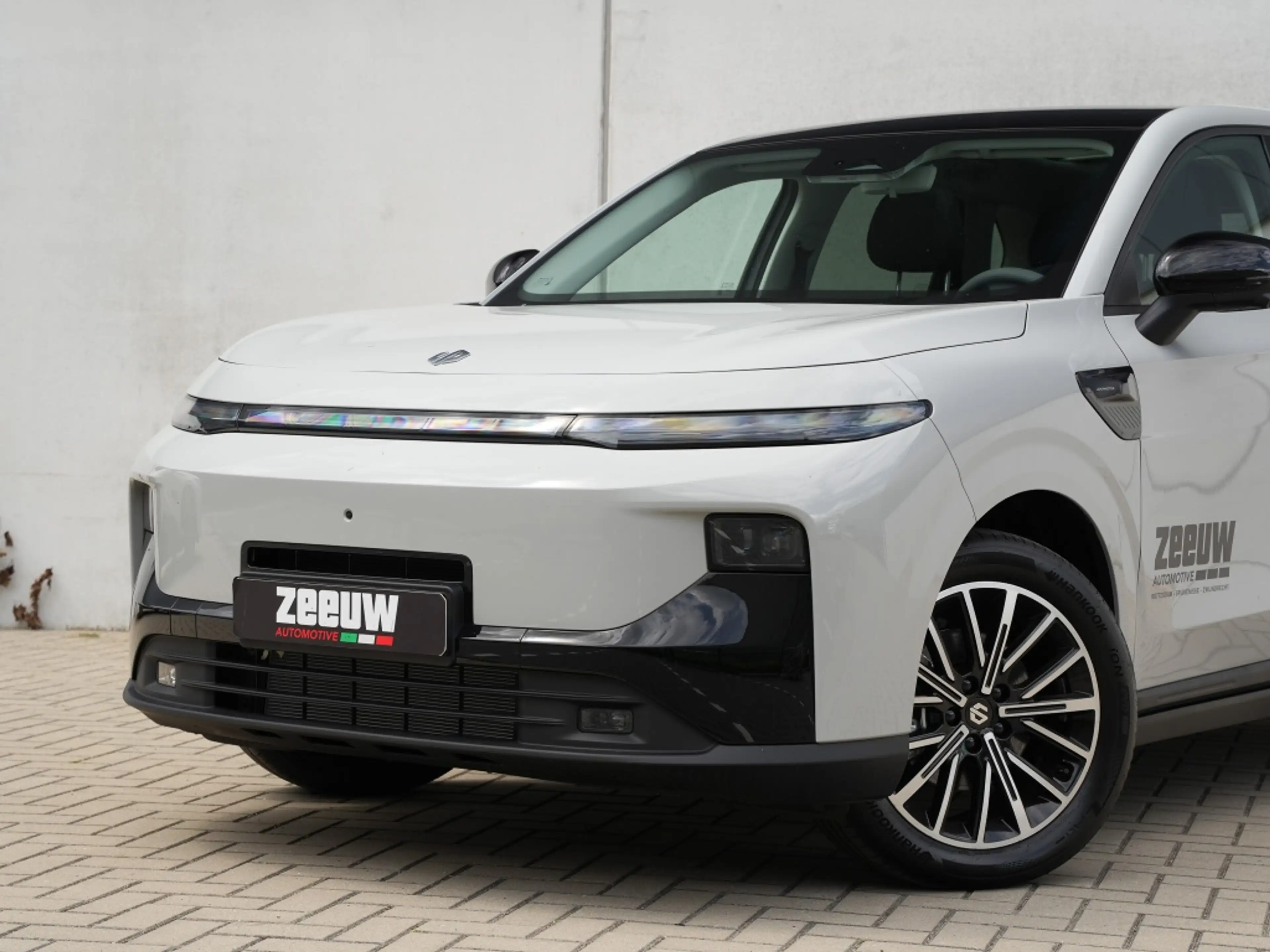 Leapmotor B10 Design Hybrid EV 18.8 kWh | Pano | Camera | Carpla — photo 5