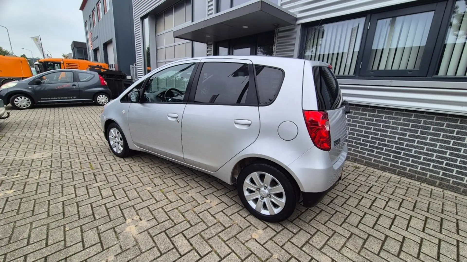 Mitsubishi Colt 1.3i Edition Two AIRCO CENTR VERGRENDELING AFST 50 Gris - 2