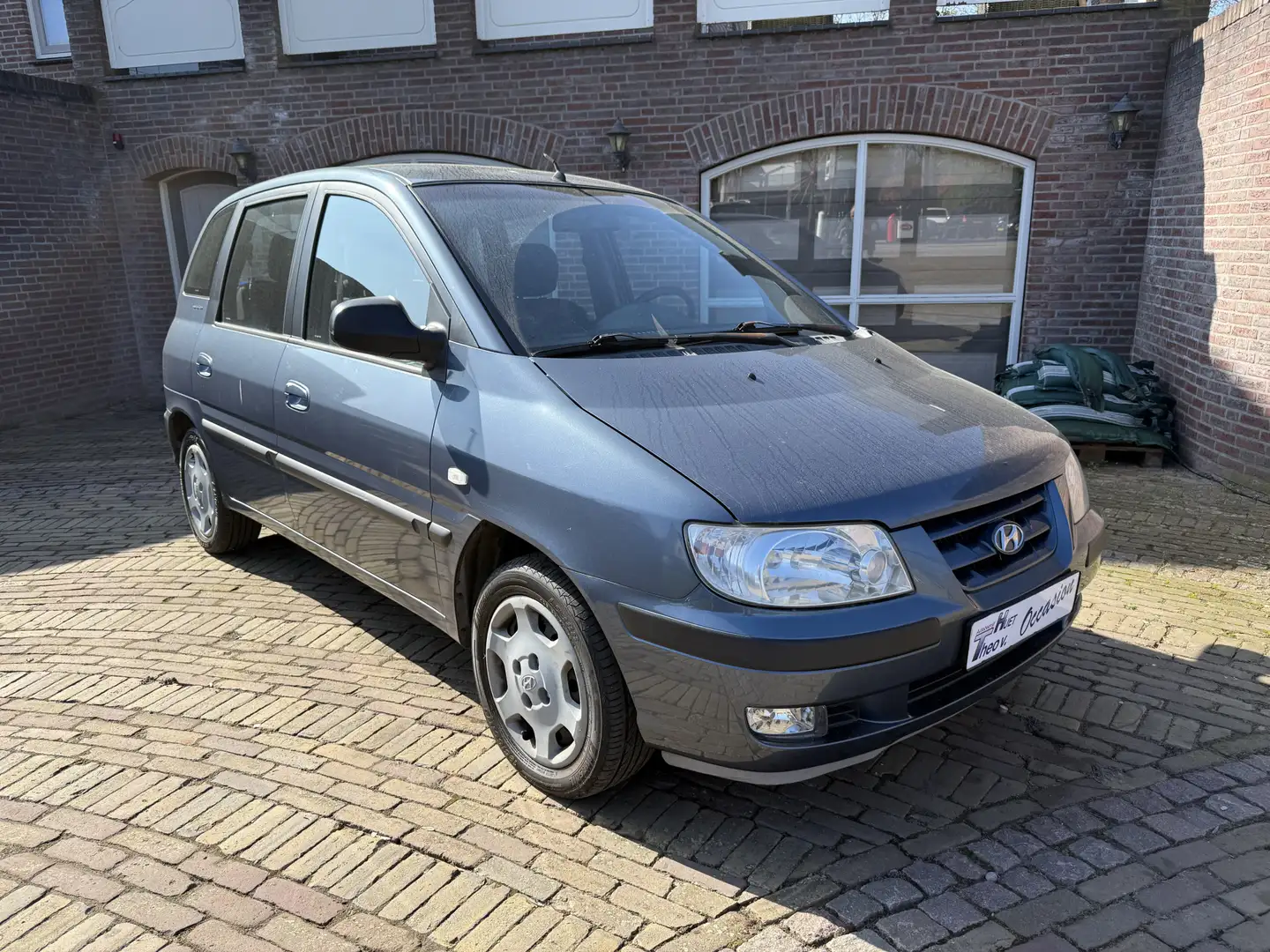 Hyundai Matrix 1.8i GLS Airco Centr. vergr. Azul - 1