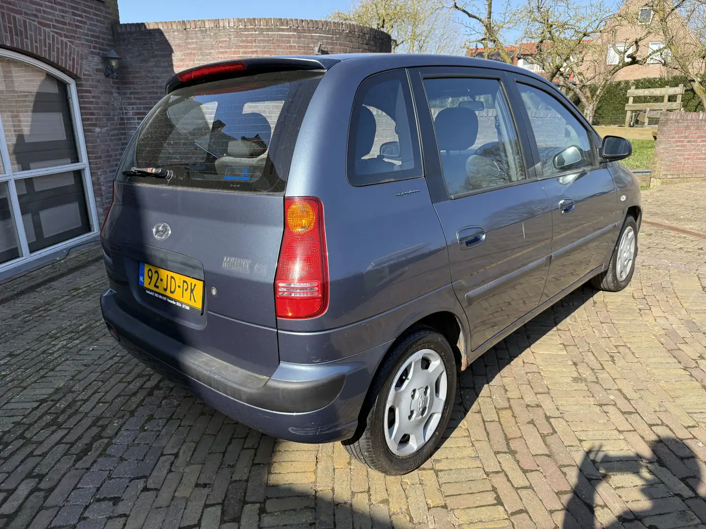 Hyundai Matrix 1.8i GLS Airco Centr. vergr. Azul - 2