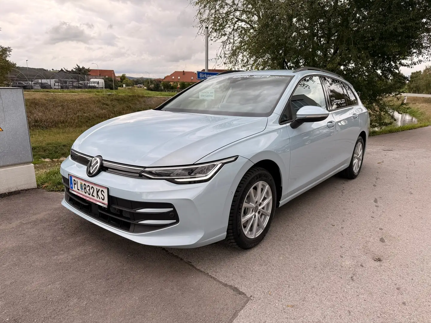 Volkswagen Golf Variant Business mHeV DSG Blau - 2