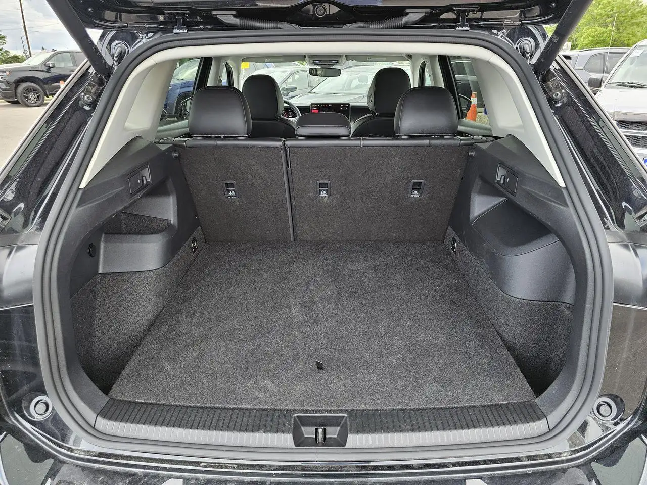 Volkswagen Tiguan photo Volkswagen Tiguan