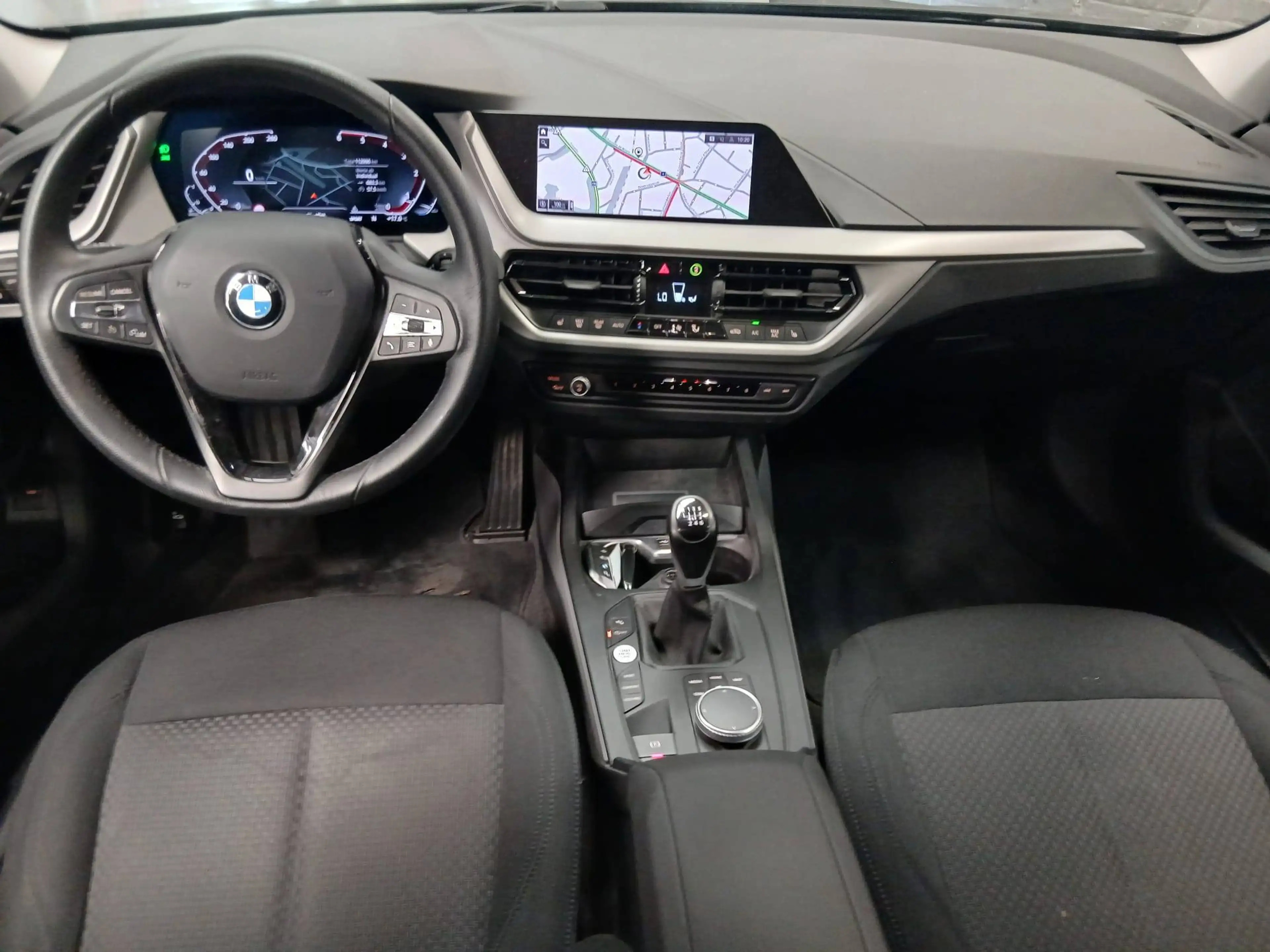 BMW 116 116 d AdBlue (EU6AP)/CAPT AV/AR/SG. CHAUFF / GPS/291€X60/M — photo 8