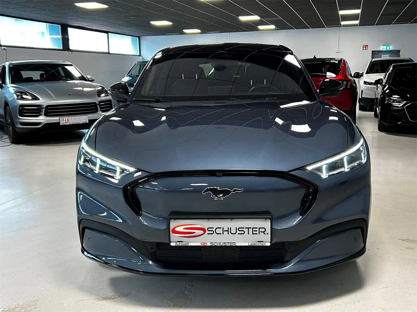 Ford Mustang Mach-E AWD Elektro Extended Range Blau - 2