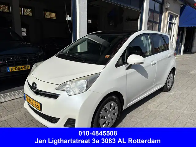 Toyota Verso-S 1.3 VVT-i Aspiration PANORAMA/CAMERA