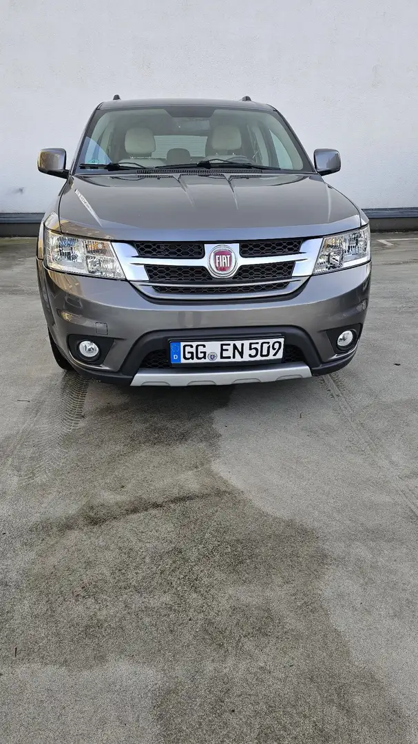 Fiat Freemont 2.0 Multijet 16V DPF Automatik Allrad Lounge - 2