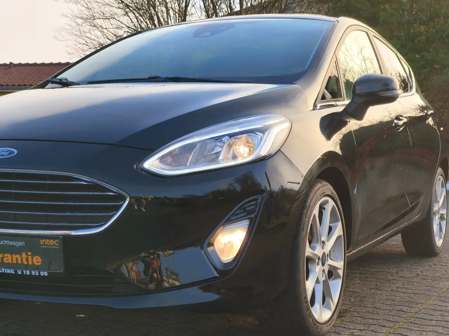 Ford Fiesta Titanium*Spurhalteassistent*Tempo*Kamera*Carplay* Noir - 2