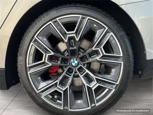 BMW M view 6