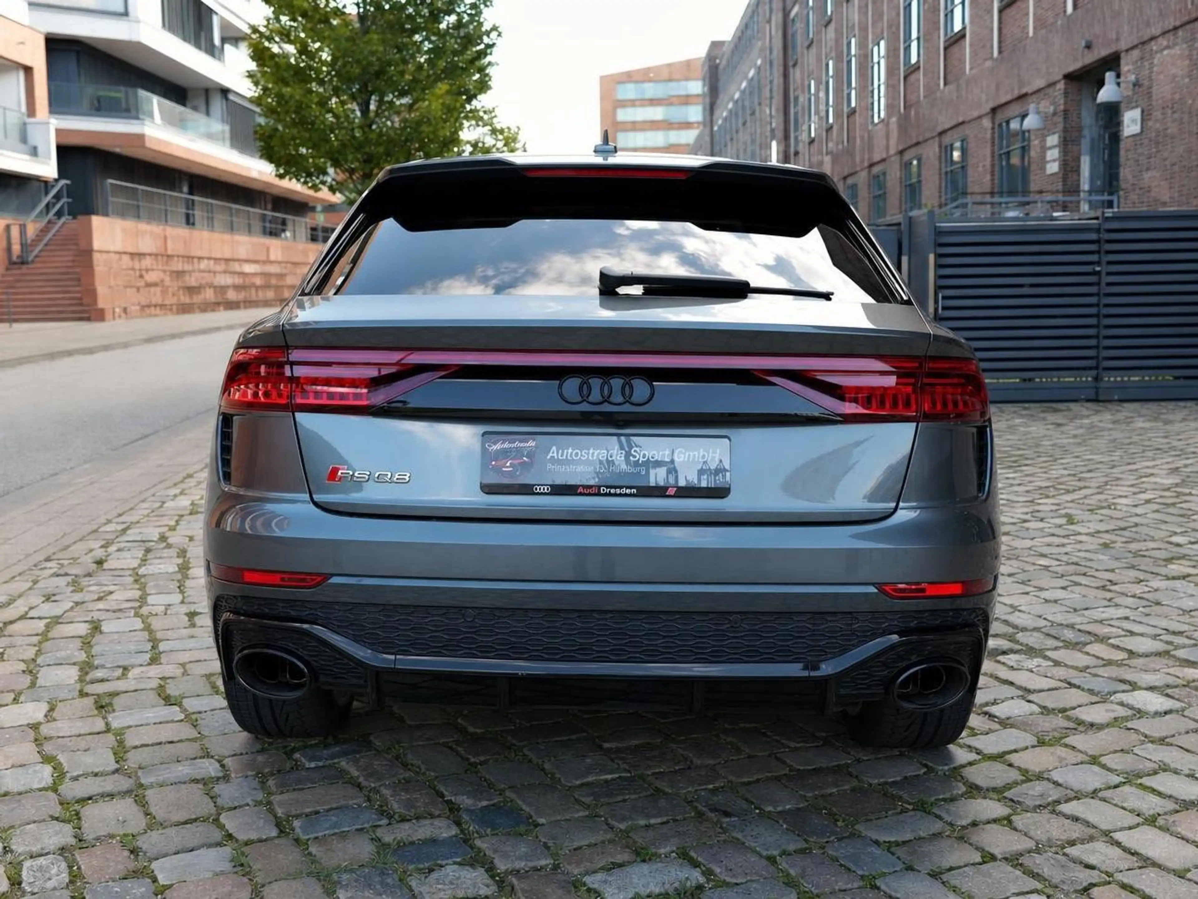 Audi RS Q8 4.0 TFSI quattro — photo 6