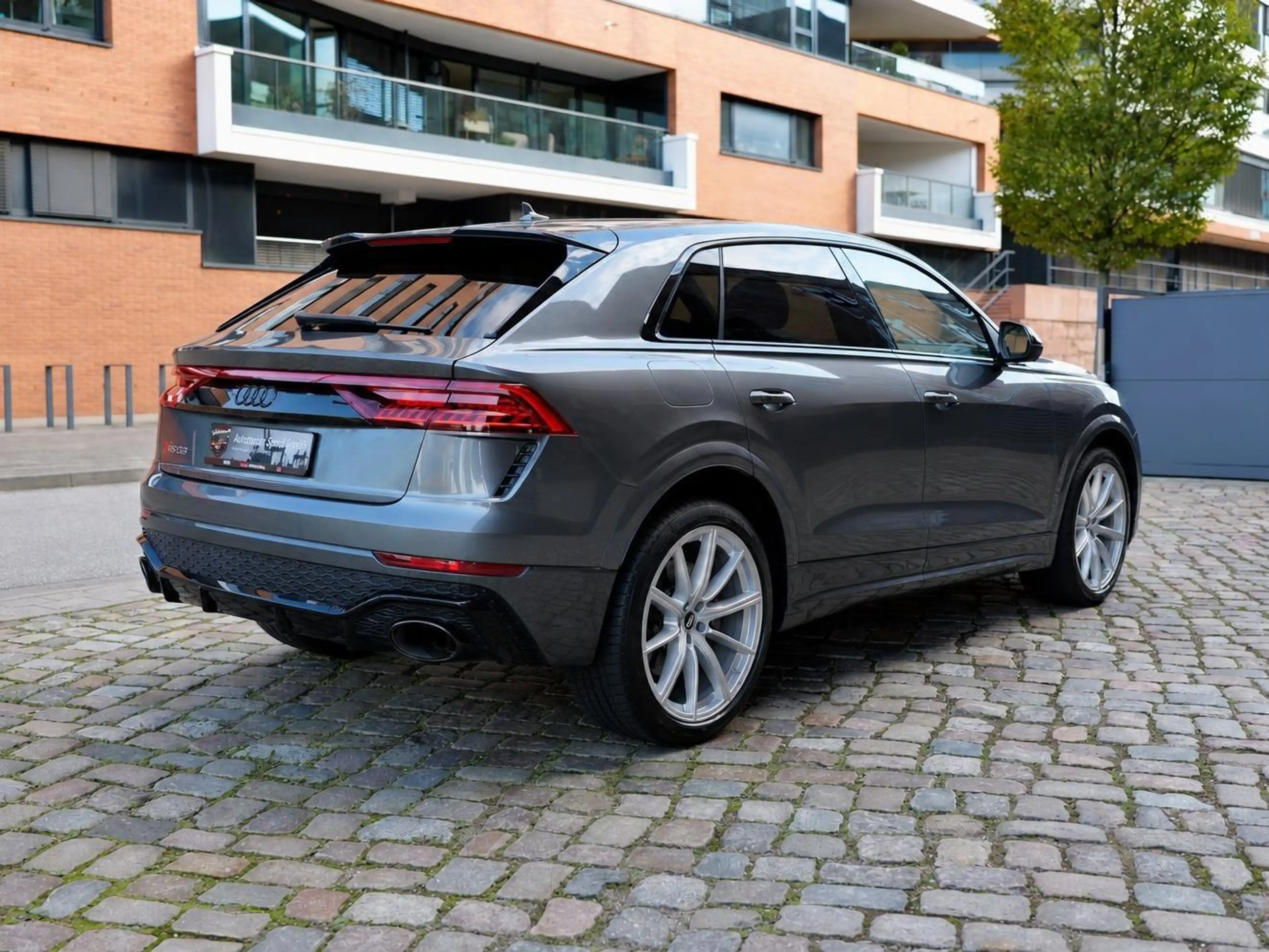 Audi RS Q8 4.0 TFSI quattro — photo 5