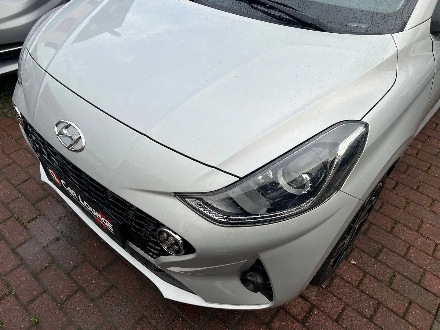 Hyundai i10 Edition 30+ |Tempo|Kamera|SHZ|Seitenbeschädigung Zilver - 2