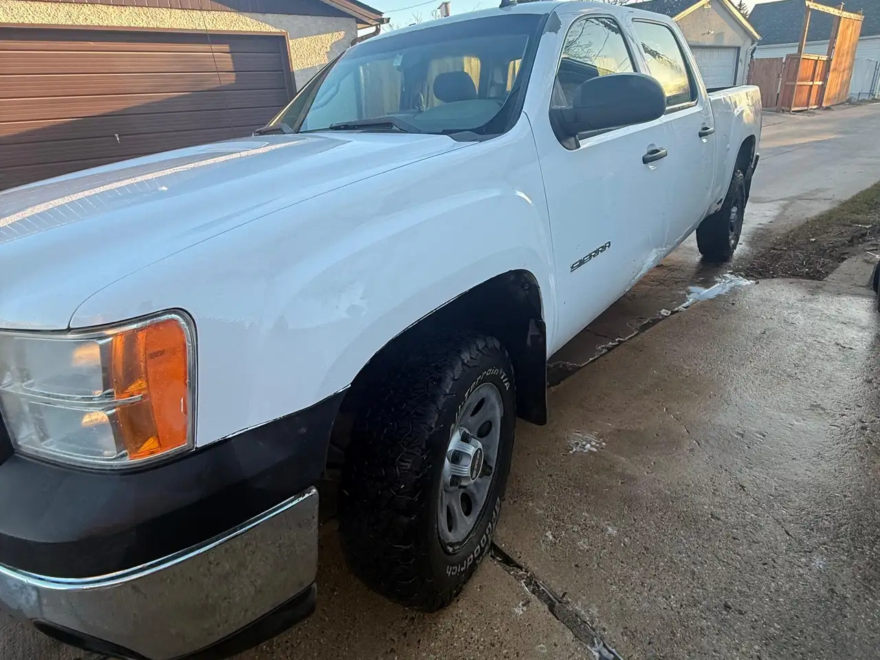 GMC Sierra 1500 снимка GMC Sierra 1500