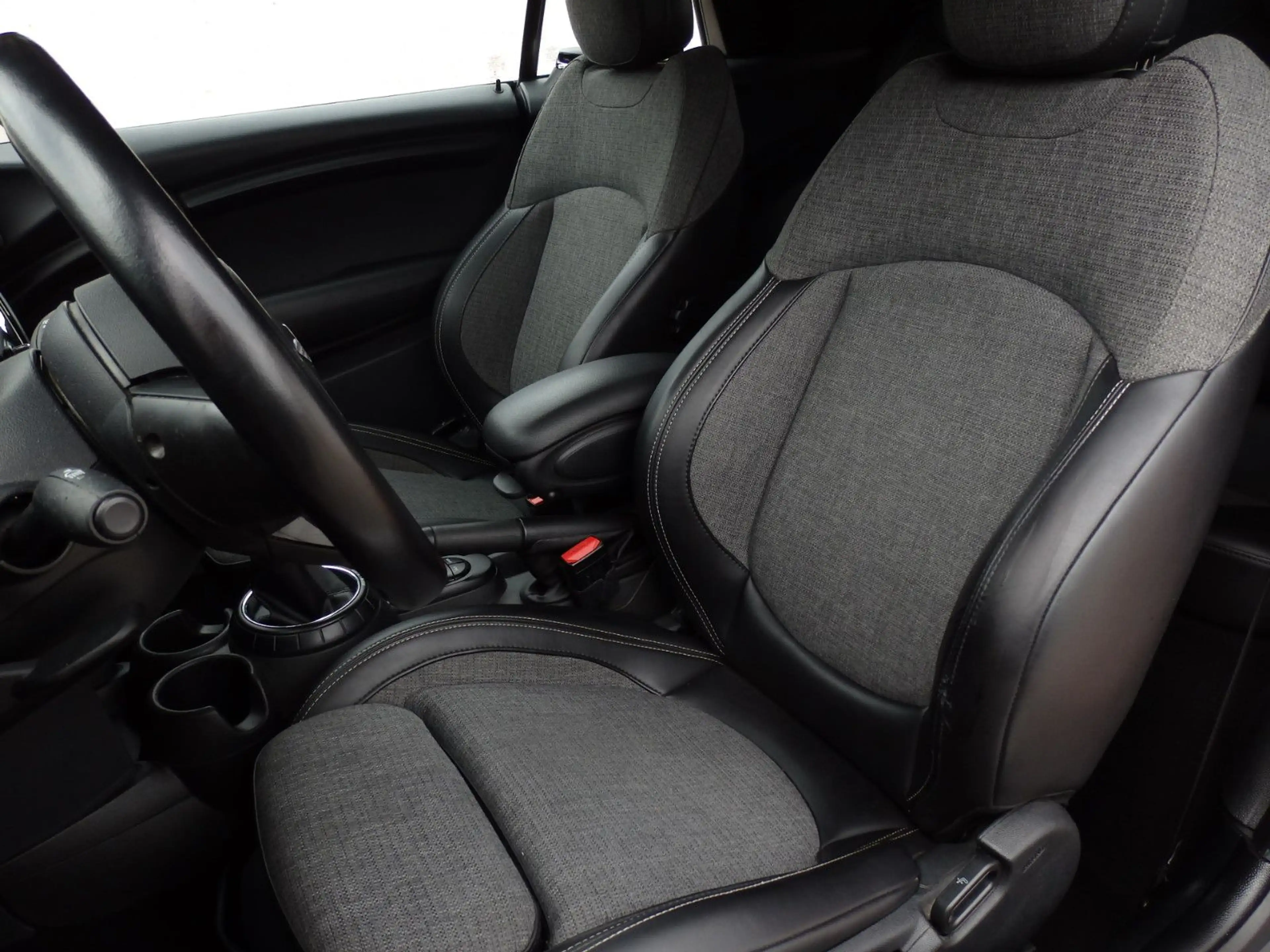 MINI Cooper Cabrio LED Kamera Sportsit 17" Chili 1.Hd — photo 9