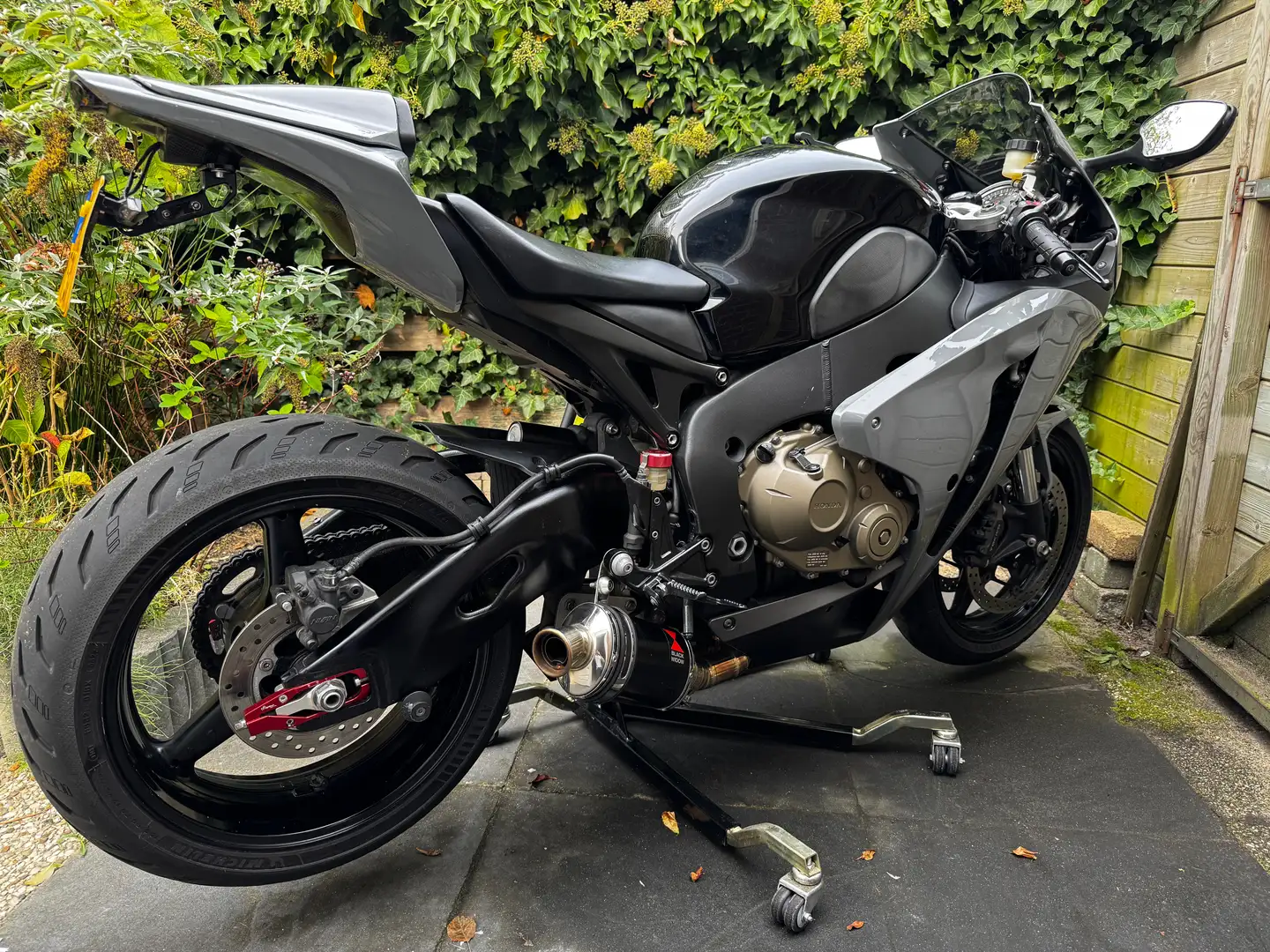 Honda CBR 1000 RR Nederlandse motor Gris - 1